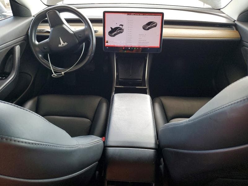 2019 TESLA MODEL 3 8