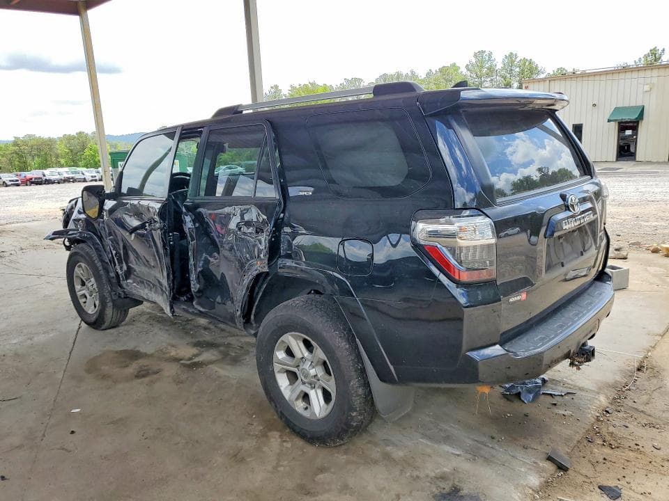 2023 TOYOTA 4RUNNER SR5 2