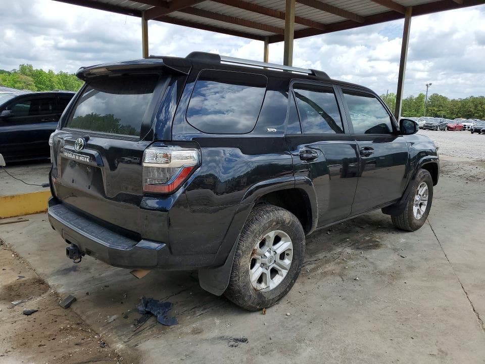2023 TOYOTA 4RUNNER SR5 3