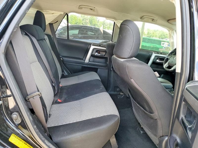 2023 TOYOTA 4RUNNER SR5 10