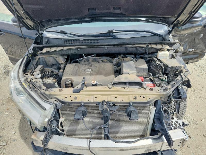 2019 TOYOTA HIGHLANDER XLE XLE 12
