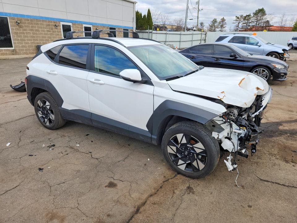 2024 HYUNDAI KONA SEL 4