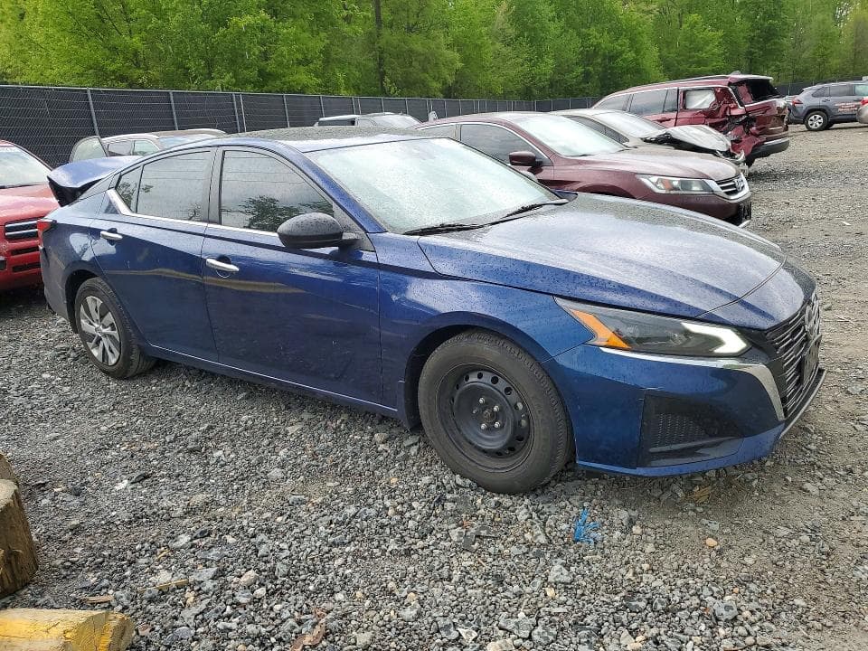 2024 NISSAN ALTIMA S 4