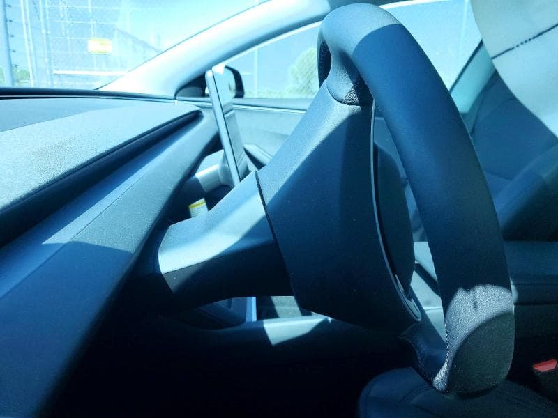 2025 TESLA MODEL 3 9