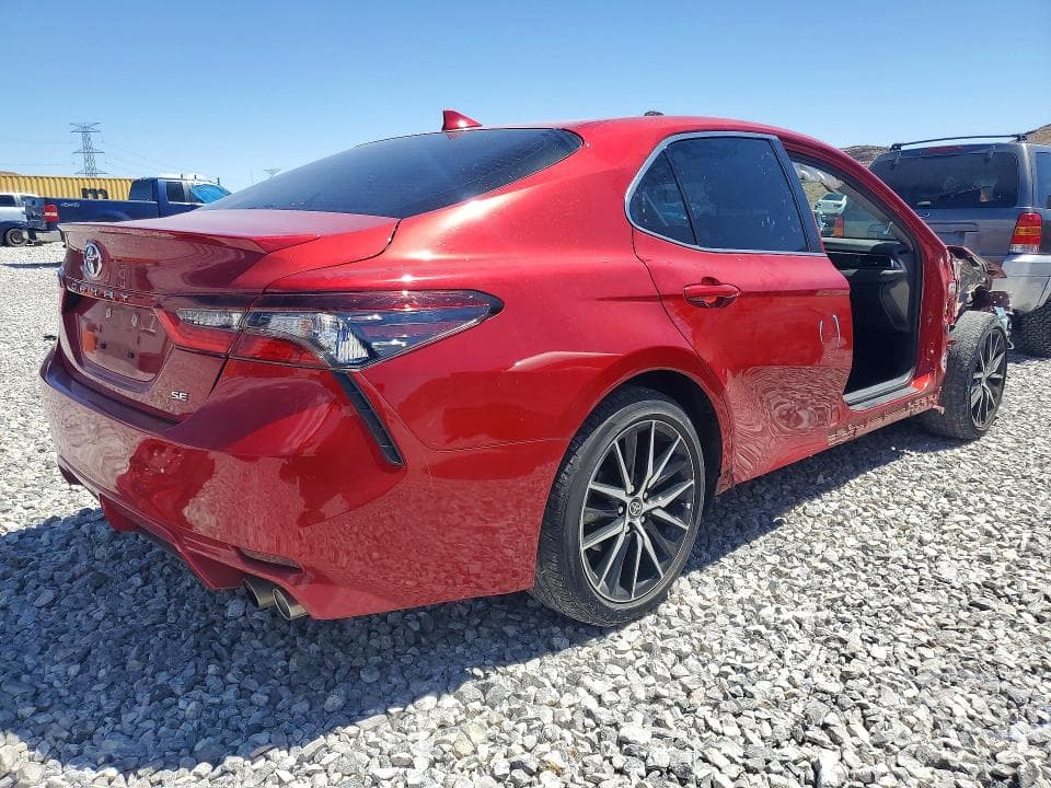 2023 TOYOTA CAMRY SE SE 3
