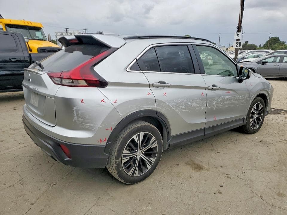 2022 MITSUBISHI ECLIPSE CROSS SE 3