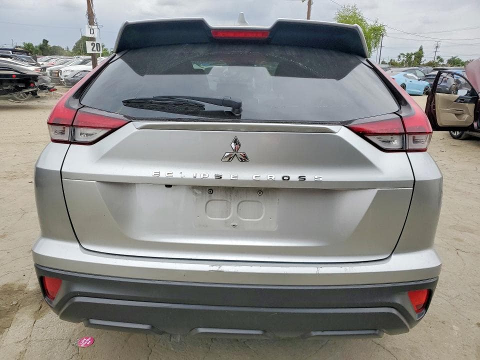 2022 MITSUBISHI ECLIPSE CROSS SE 6