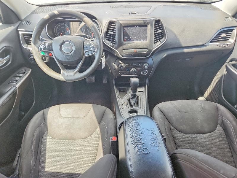 2019 JEEP CHEROKEE LATITUDE 8