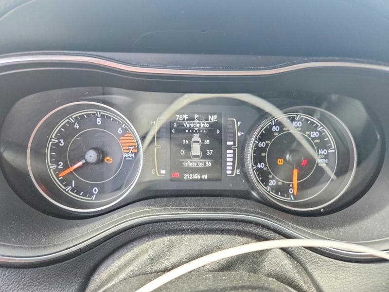 2019 JEEP CHEROKEE LATITUDE 9