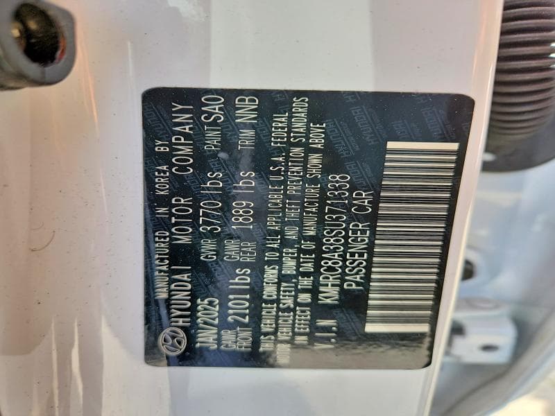 2025 HYUNDAI VENUE LIMITED LIMITED 14
