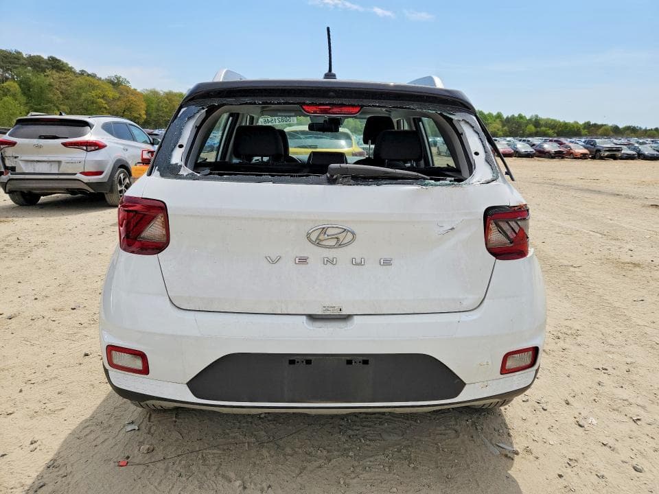 2025 HYUNDAI VENUE LIMITED LIMITED 6