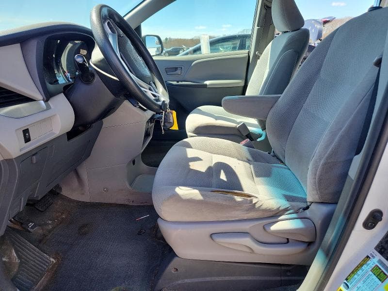 2017 TOYOTA SIENNA L 7-PASSENGER 7