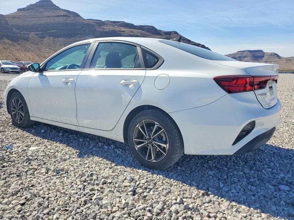 2024 KIA FORTE LXS 2