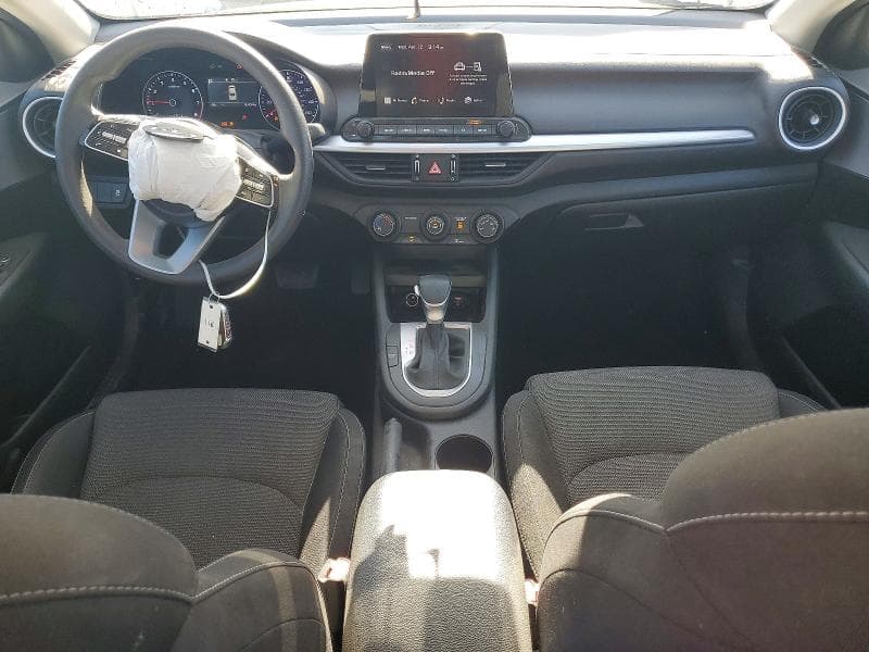 2024 KIA FORTE LXS 8