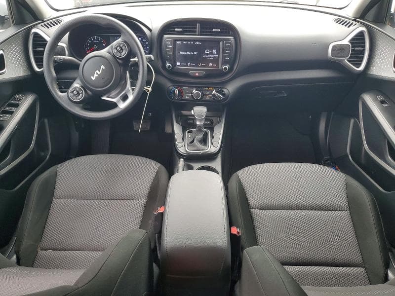 2022 KIA SOUL LX 8
