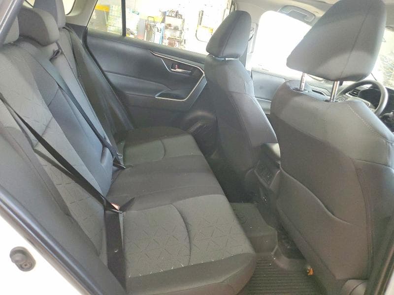 2025 TOYOTA RAV4 HYBRID XLE XLE 11