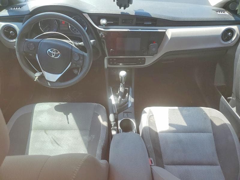 2018 TOYOTA COROLLA LE 8