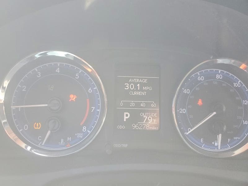 2018 TOYOTA COROLLA LE 9