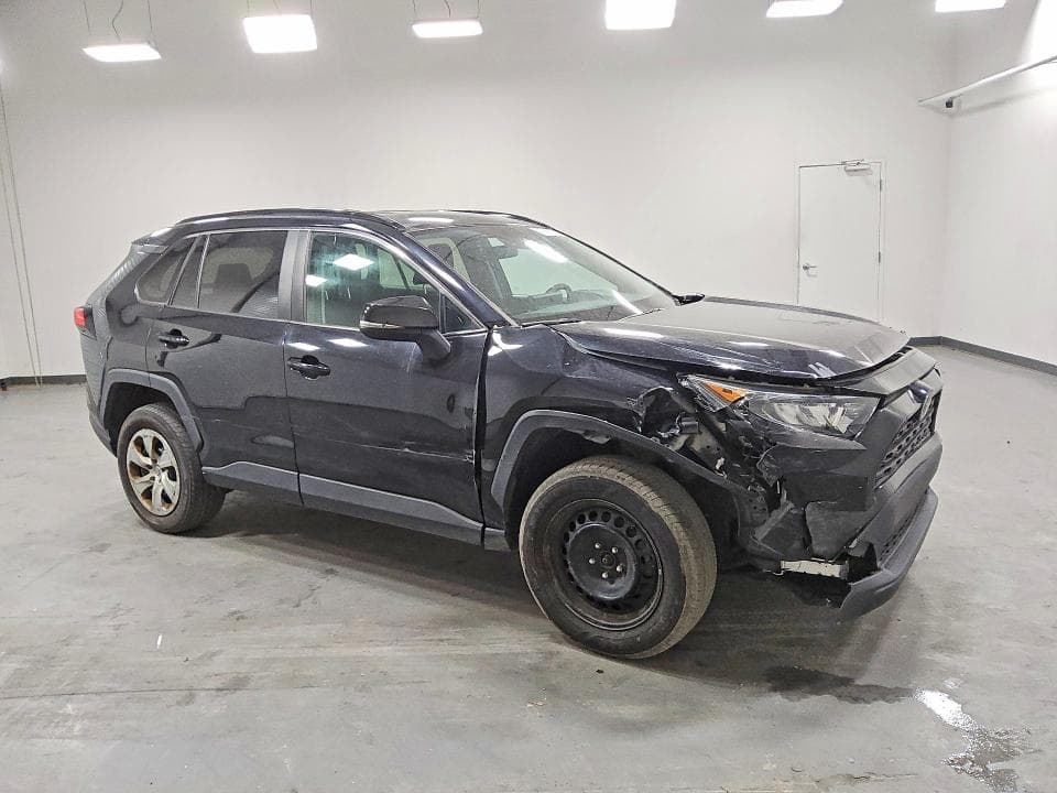2019 TOYOTA RAV4 LE LE 4