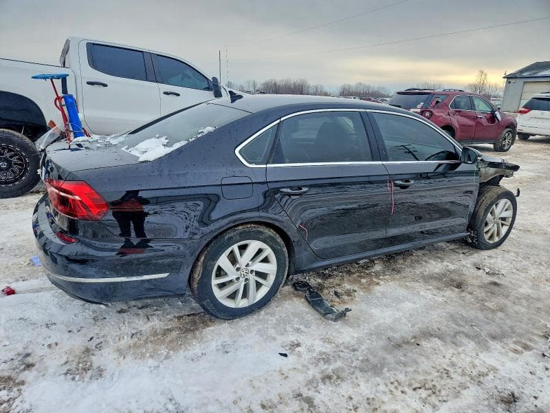 2018 VOLKSWAGEN PASSAT SE 2