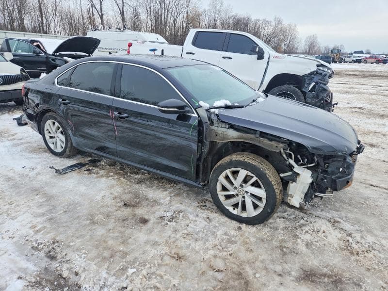 2018 VOLKSWAGEN PASSAT SE 3