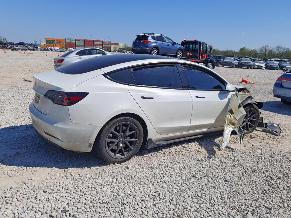 2023 TESLA MODEL 3 3