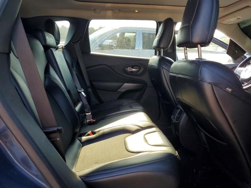 2021 JEEP CHEROKEE LATITUDE PLUS 11