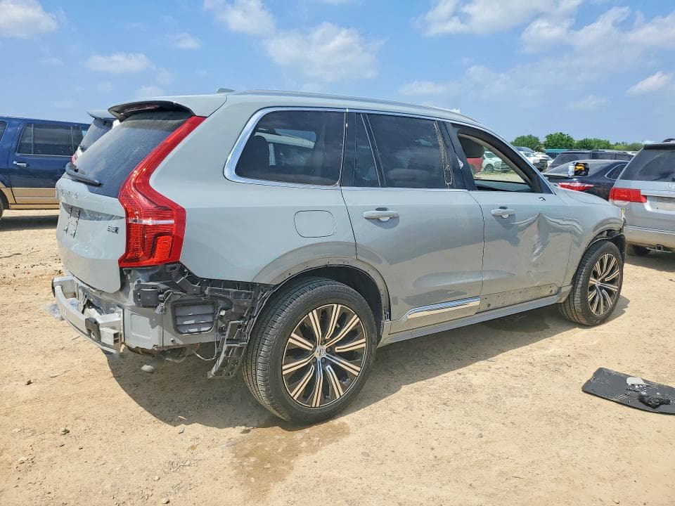 2025 VOLVO XC90 CORE 3