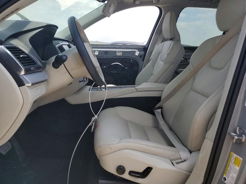 2025 VOLVO XC90 CORE 7