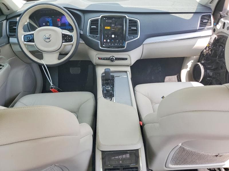 2025 VOLVO XC90 CORE 8