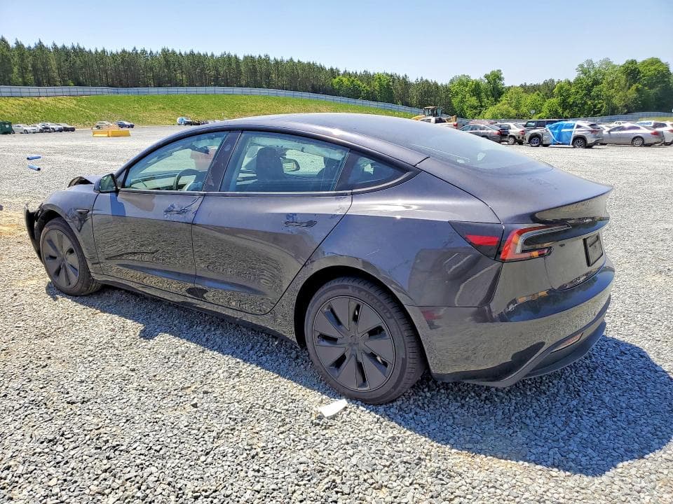 2025 TESLA MODEL 3 3