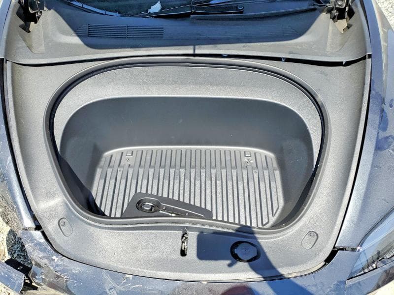 2025 TESLA MODEL 3 12