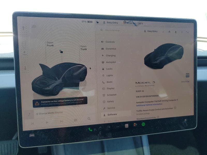 2025 TESLA MODEL 3 10