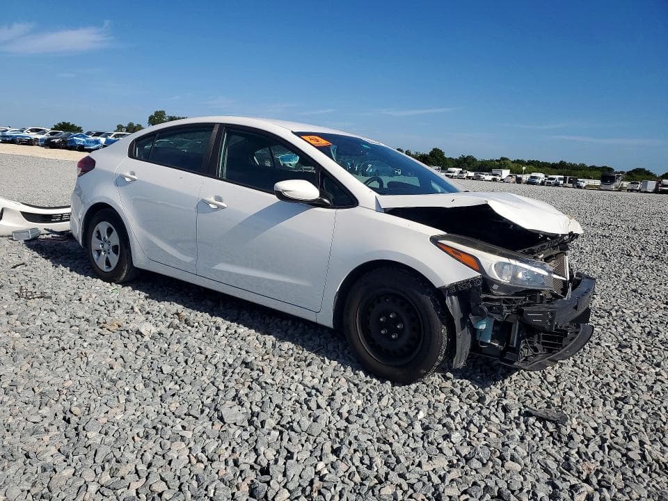 2018 KIA FORTE LXS 4
