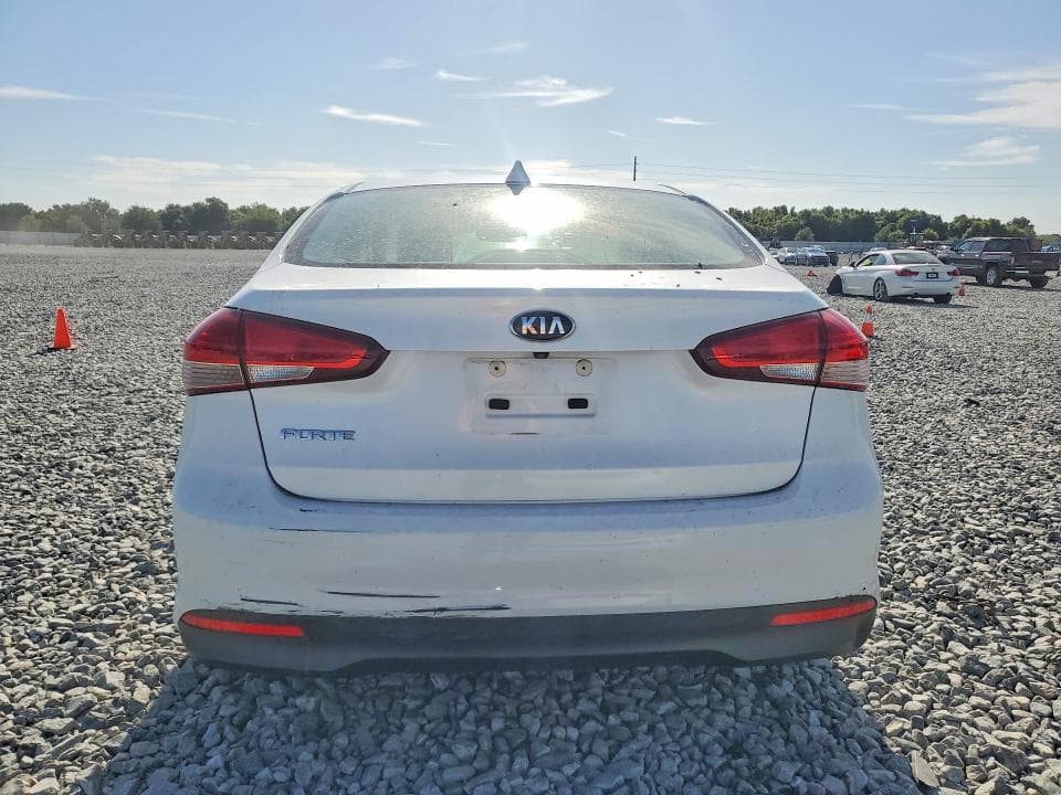 2018 KIA FORTE LXS 6