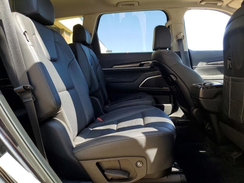 2025 KIA TELLURIDE S 11