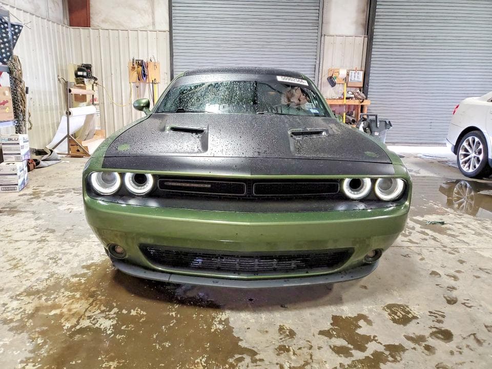 2018 DODGE CHALLENGER SXT 5