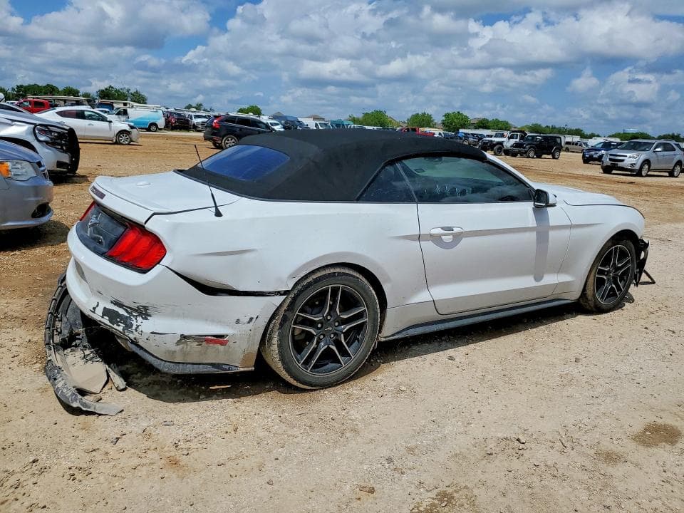 2020 FORD MUSTANG 3