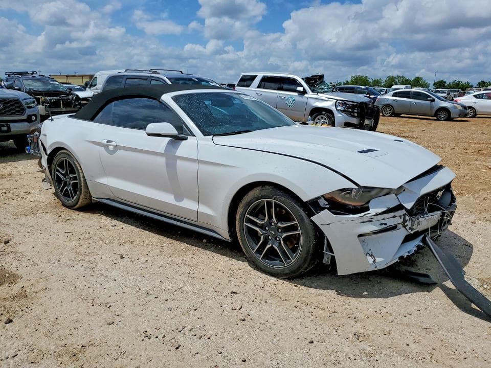 2020 FORD MUSTANG 4
