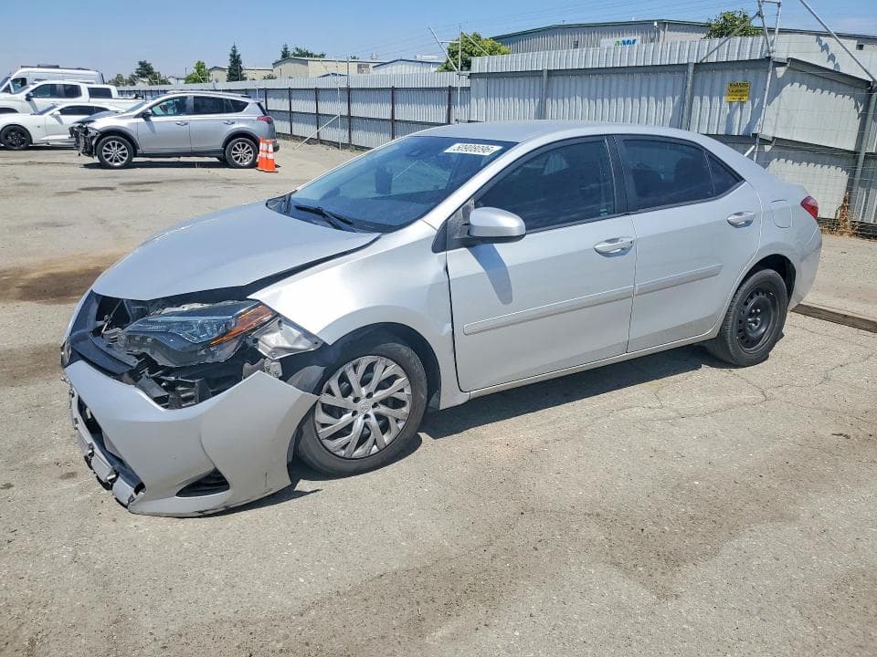 2018 TOYOTA COROLLA LE 1