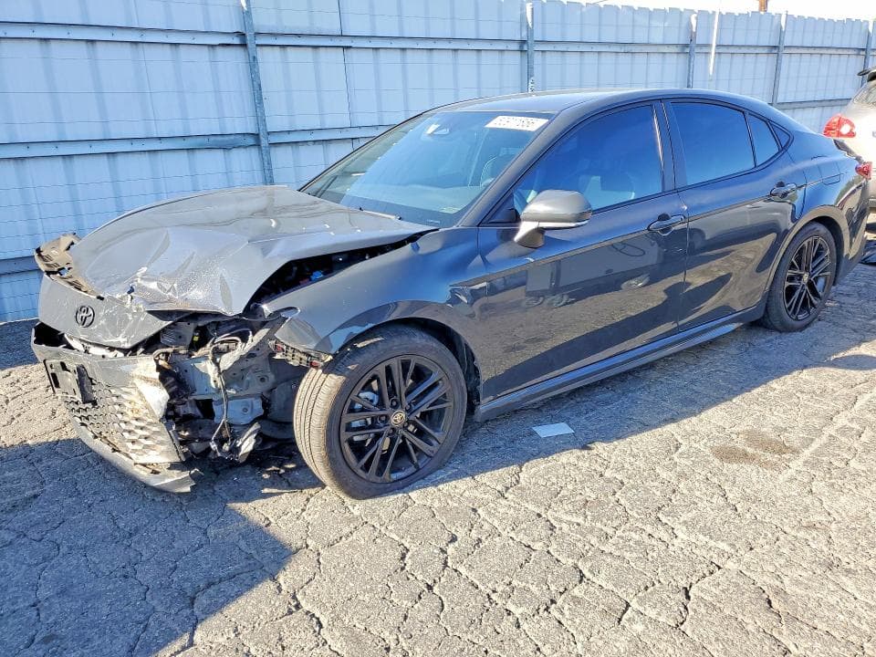 2025 TOYOTA CAMRY SE - 1