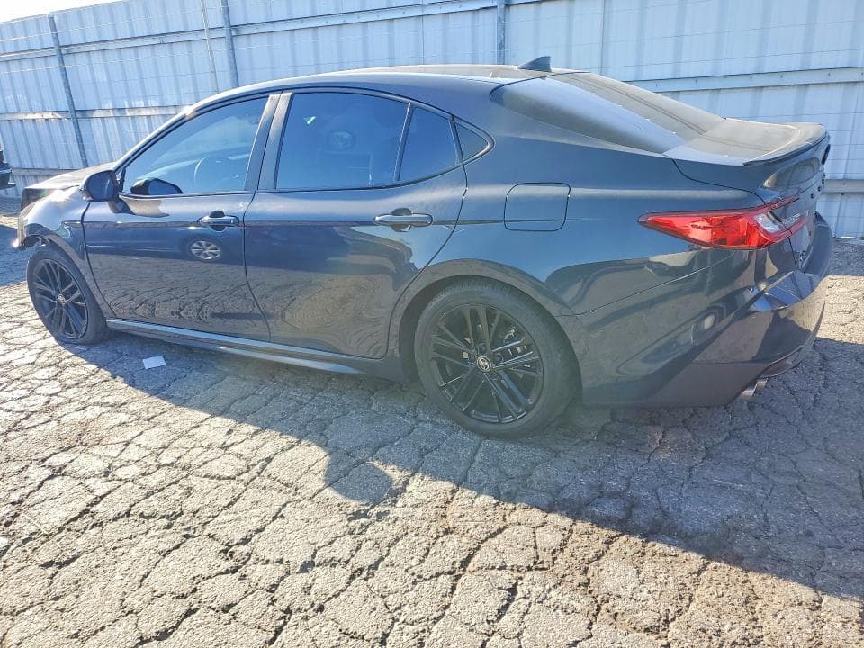2025 TOYOTA CAMRY SE 2