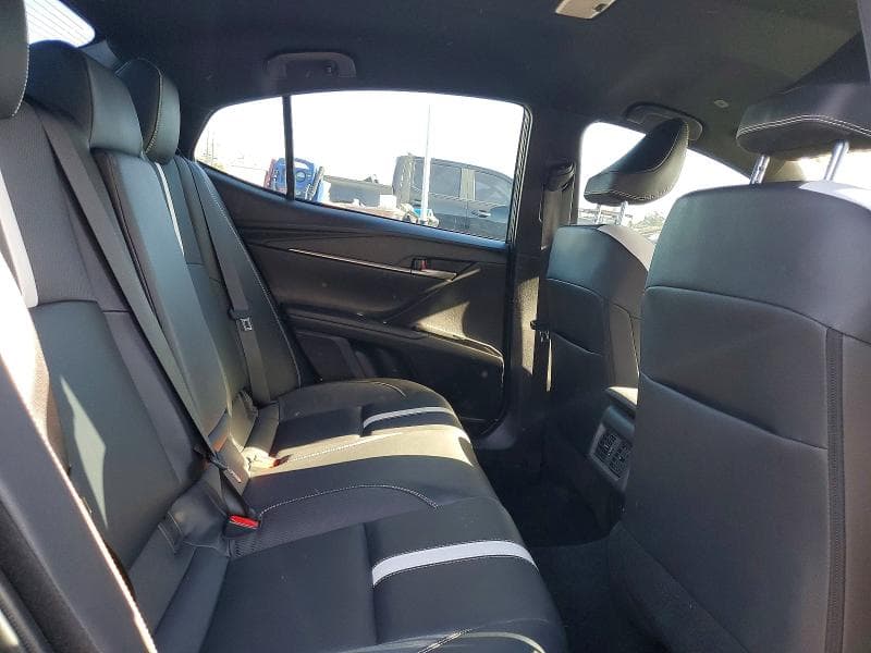 2025 TOYOTA CAMRY SE 10