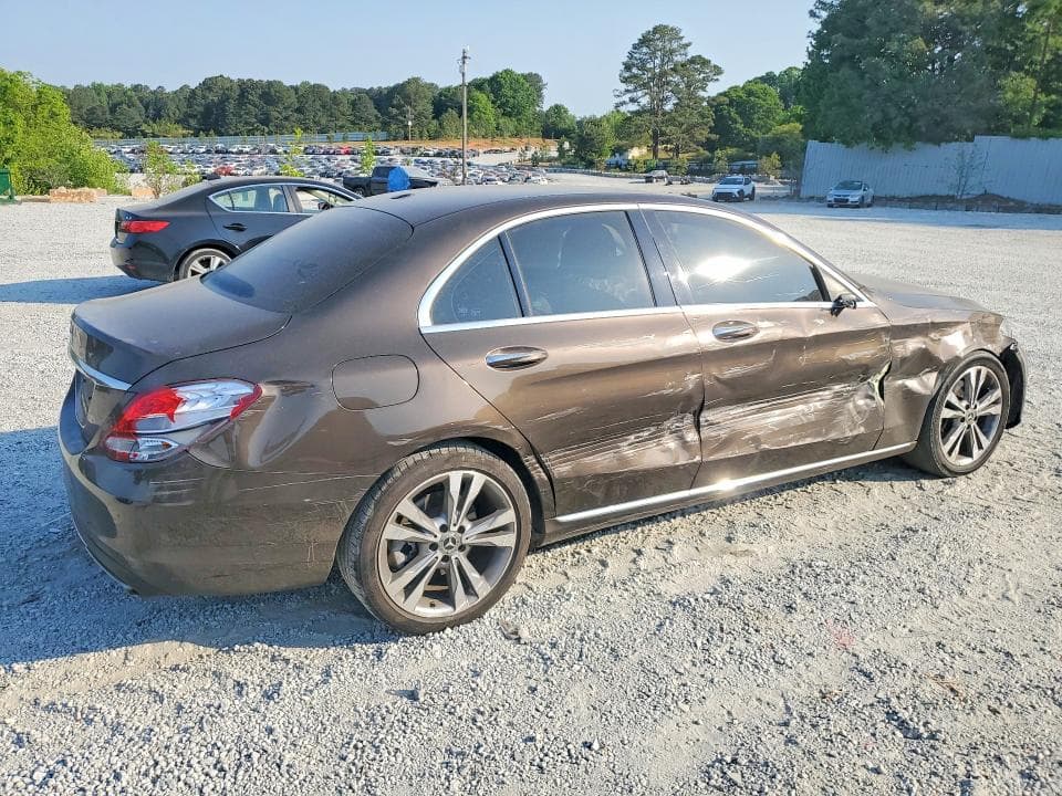 2017 MERCEDES-BENZ C 300 3