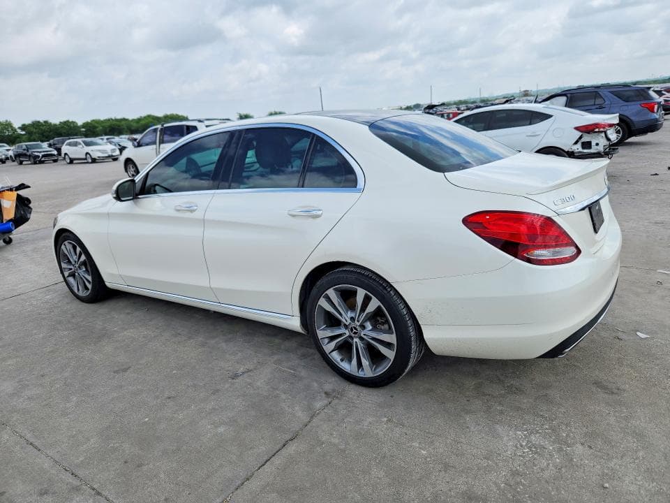 2017 MERCEDES-BENZ C 300 2
