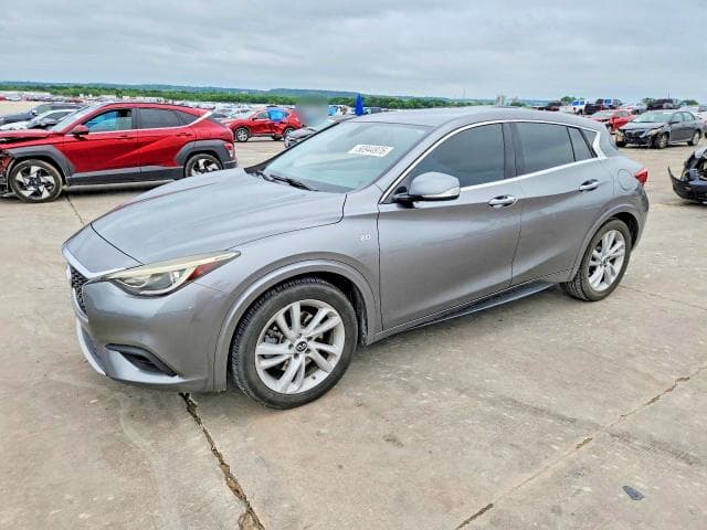 2018 INFINITI QX30 LUXURY - 1
