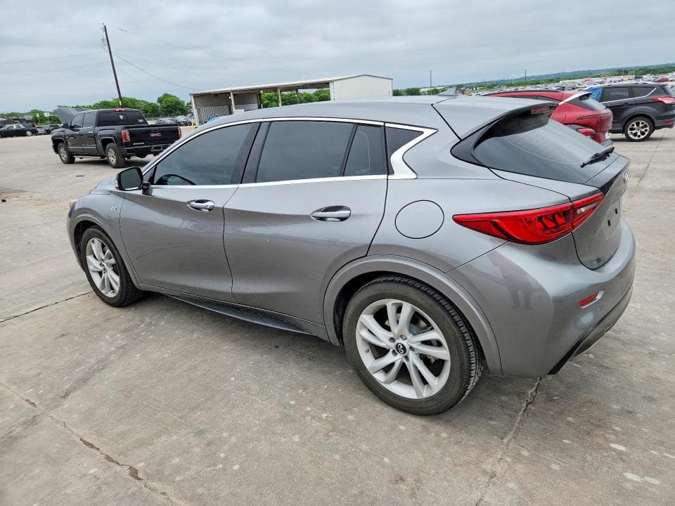 2018 INFINITI QX30 LUXURY 2