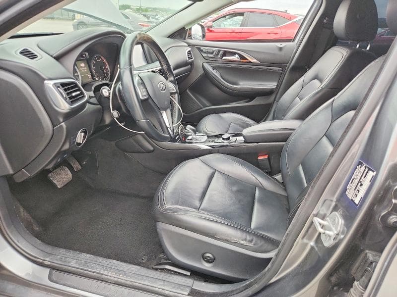 2018 INFINITI QX30 LUXURY 7