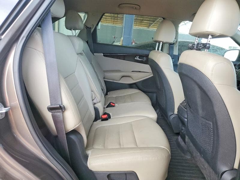 2019 KIA SORENTO EX V6 11