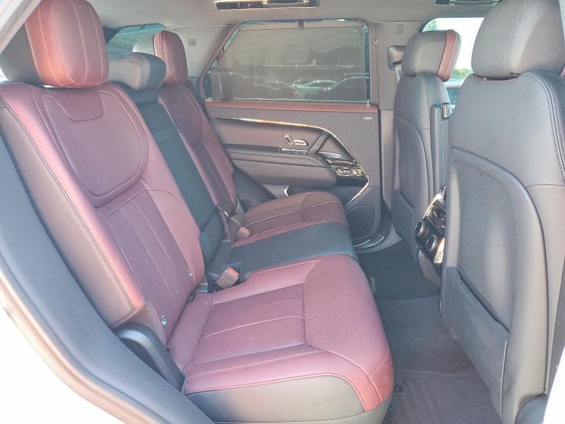 2025 LAND ROVER RANGE ROVER SPORT DYNAMIC SE 11